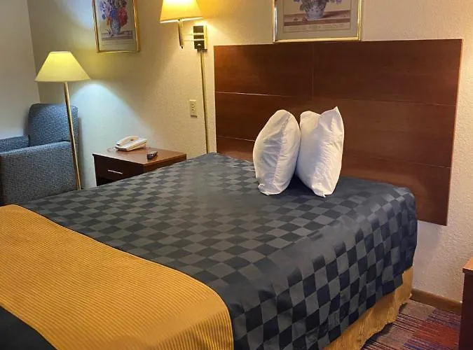Americas Value Hotel