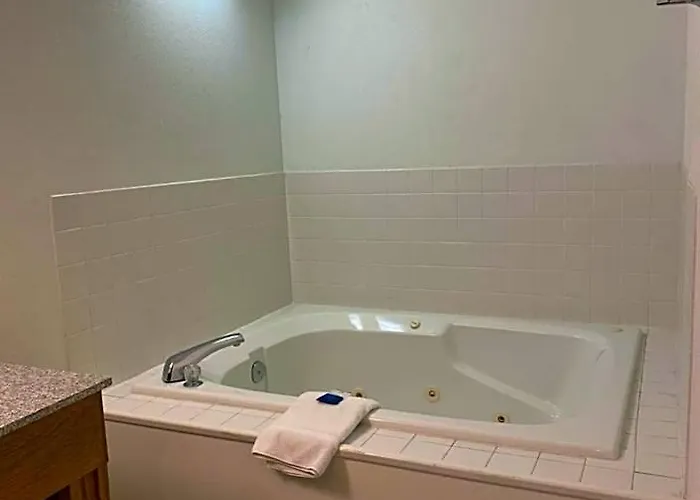 Americas Value Hotel
