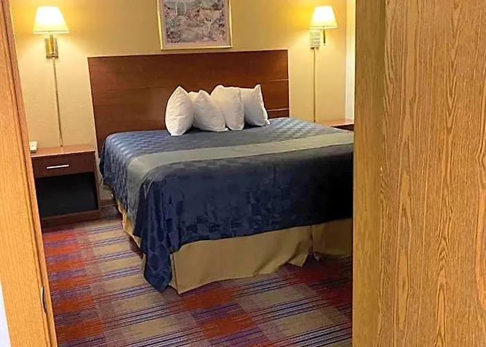 Americas Value Hotel Champaign