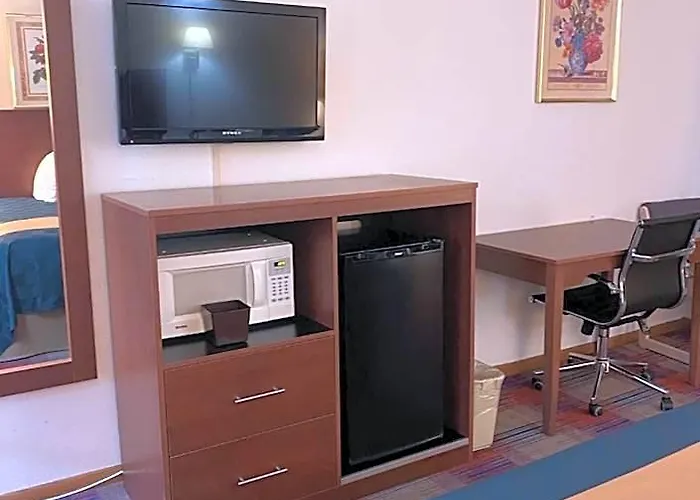 Americas Value Hotel 2*